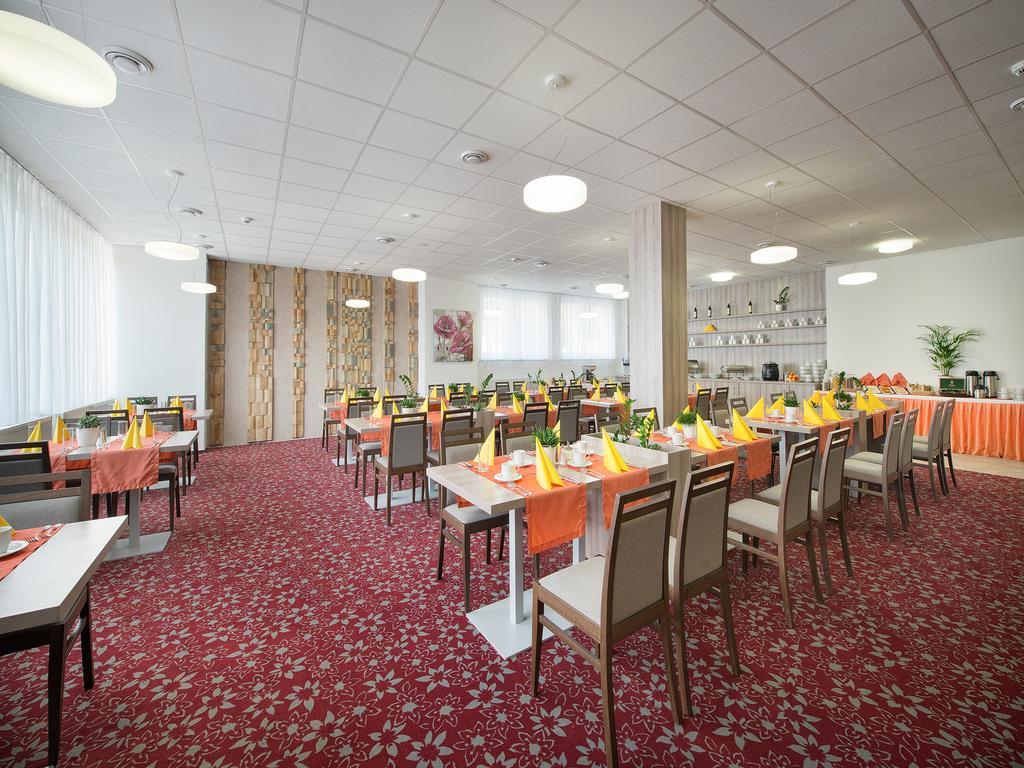 Ea Hotel Kraskov Stary Dvur 外观 照片
